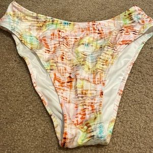 Victoria's Secret High Wasted Bikini Bottom. See closet for matching top. Size M